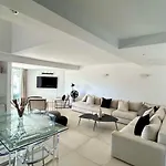 Appartement Fabulous Duplex With Sea And Pool Views 2 Min Walk From 3 Bedrooms Sitio de Calahonda